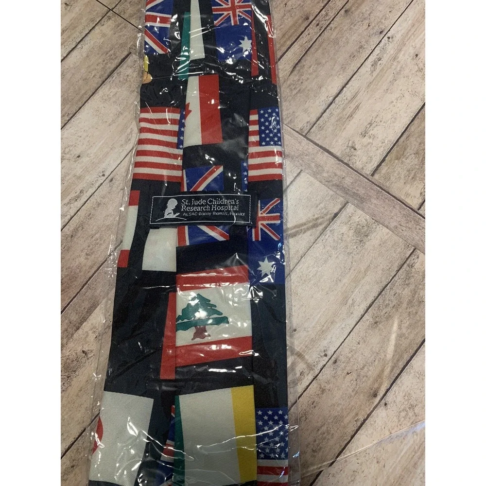 Vintage St.‎ Jude's Tie International Flags & Faces BRAND NEW IN PACK VINTAGE